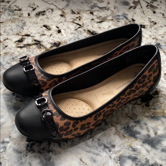 🆕Shoes - Picture 3 of 6